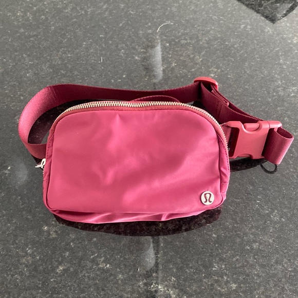 lululemon athletica Handbags - Lululemon Everywhere Belt Bag - Mulled Wine